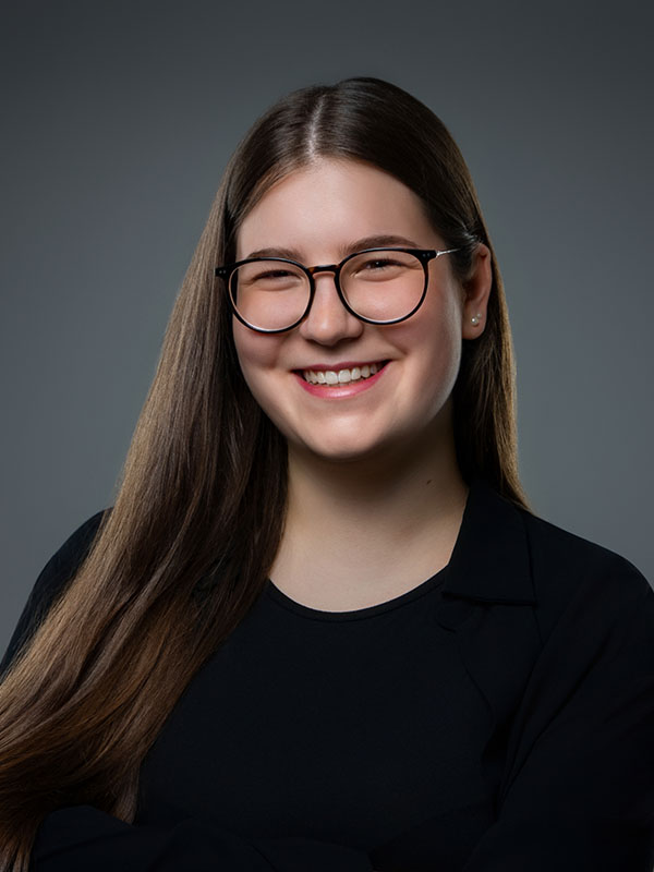 Portraitfoto Viktoria Tsukanov